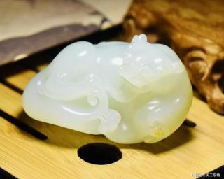 细度爆表的和田玉!都有哪些玉种可以细到过灯?