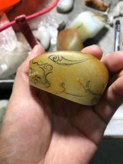 论一颗和田玉籽料貔貅的诞生!有惊艳到你吗?